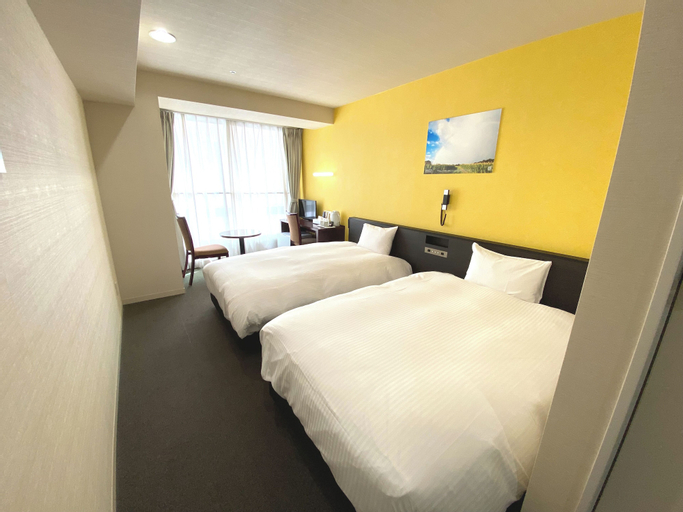 Bedroom 3, Hotel Continental, Fuchū
