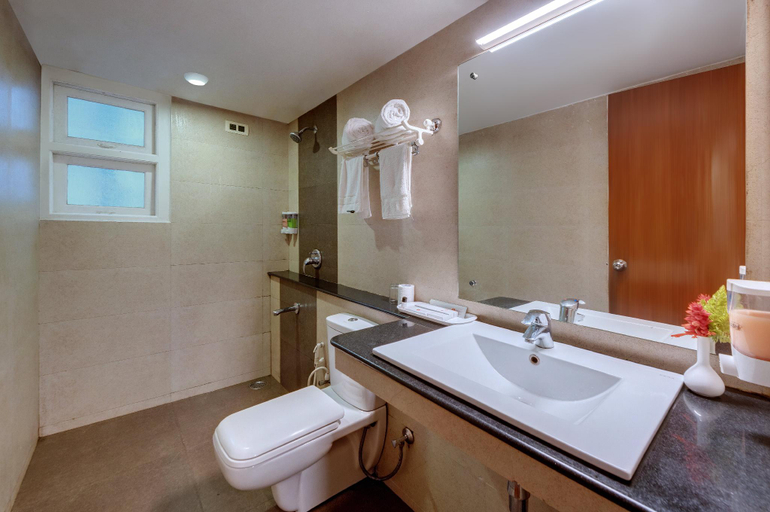 Bathroom 3, JC Residency Kodaikanal, Dindigul