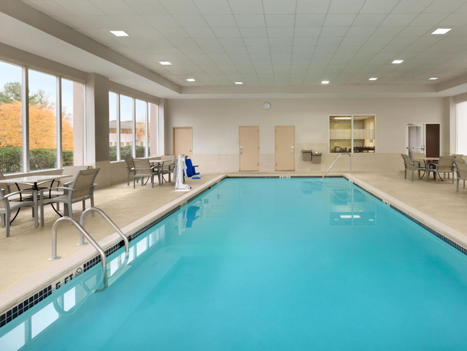 Sport & Beauty, Hampton Inn Denville/Rockaway/Parsippany, Morris