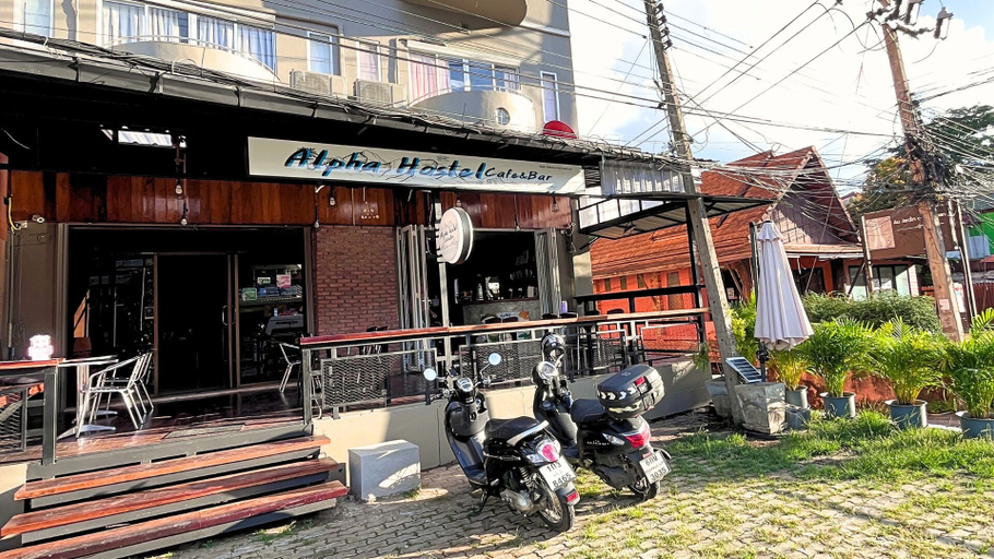Exterior & Views, ALPHA Hostel Cafe&Bar, Mueang Krabi