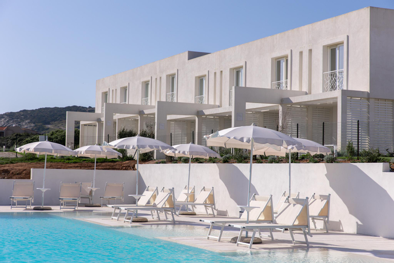Sport & Beauty 2, Stunning Capo Falcone Charming Apartments, 1 Bed Comfort Apt sleeps 4 Child, Sassari