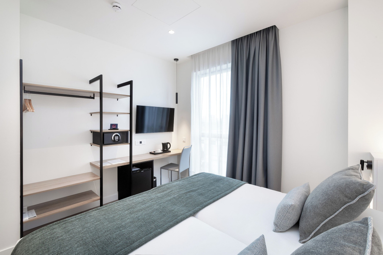 Bedroom 4, Alexandre Fira Congress, Barcelona