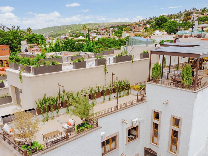 Exterior & Views 1, Sollano 34, Allende