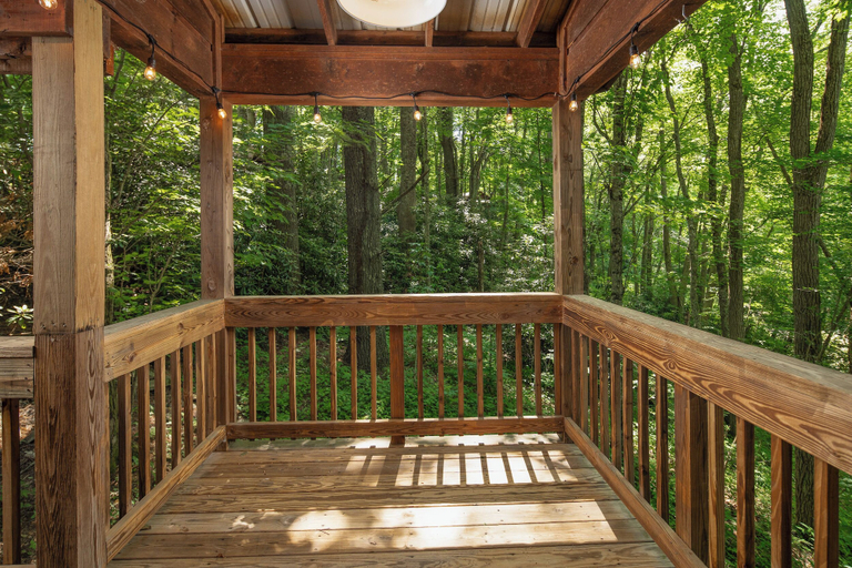 Others 1, Red Feather Cabins 103, Watauga