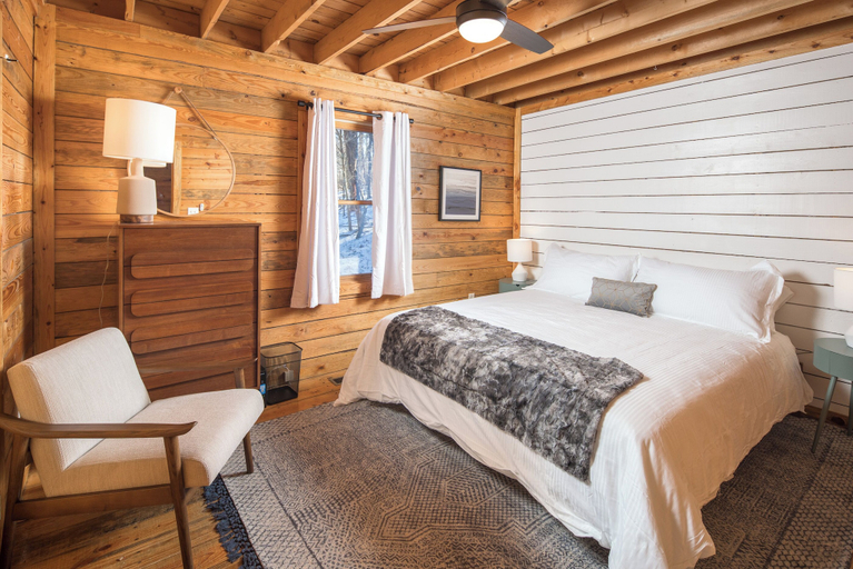 Bedroom 1, Red Feather Cabins 232, Watauga