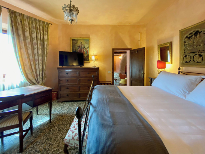 Bedroom 3, Antica Dimora Leones, Pisa
