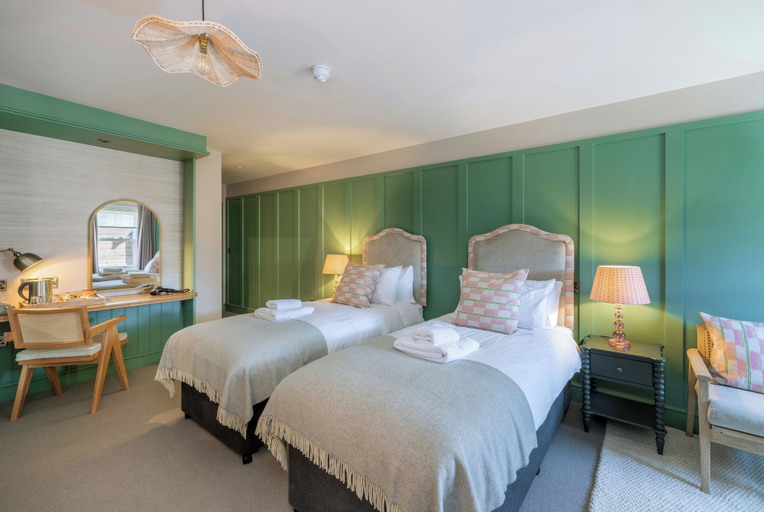 Bedroom 3, The Railway Hotel Worthing, West Sussex