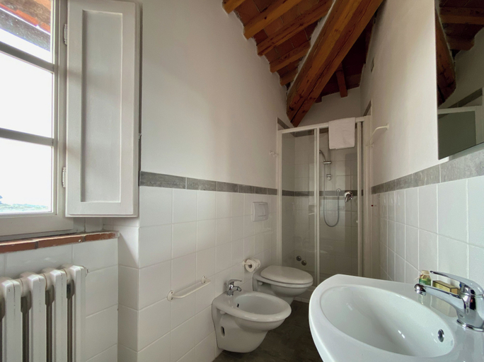 Bathroom 5, Antica Dimora Leones, Pisa