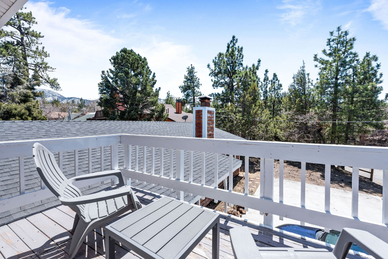 Others 5, Moonridge Memories, San Bernardino