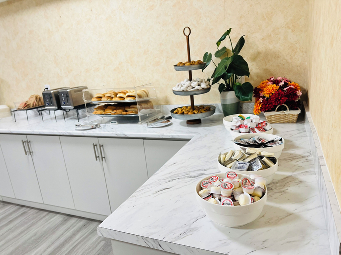 Food & Drinks 5, Glengate Hotel & Suites, Niagara