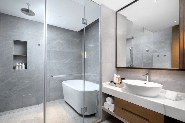 Bathroom 4, Holiday Inn & Suites SANYA YALONG BAY by IHG, Sanya