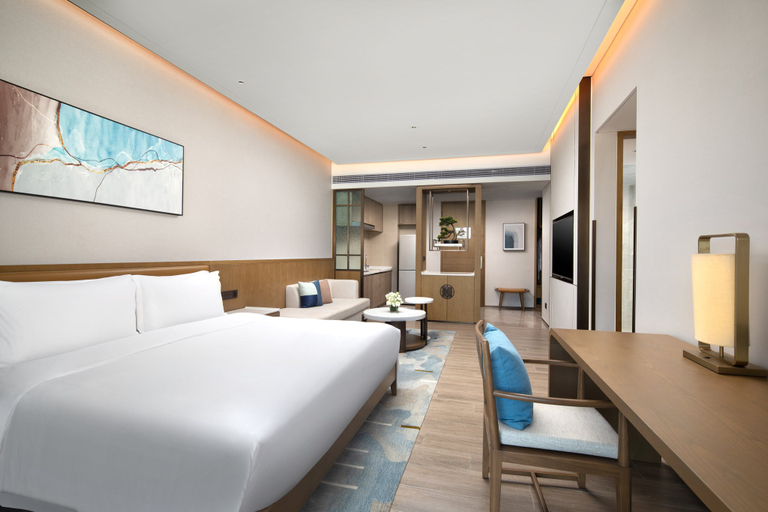 Bedroom 3, Holiday Inn & Suites SANYA YALONG BAY by IHG, Sanya