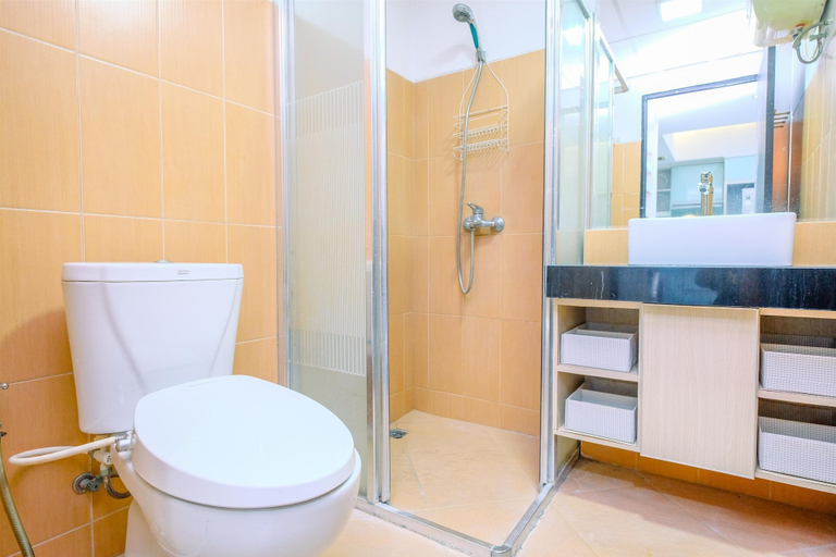 Bathroom 5, Gorgeous And Spacious 1Br Apartment The Wave Kuningan, Jakarta Selatan