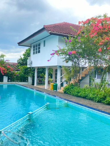Swimming Pool 7