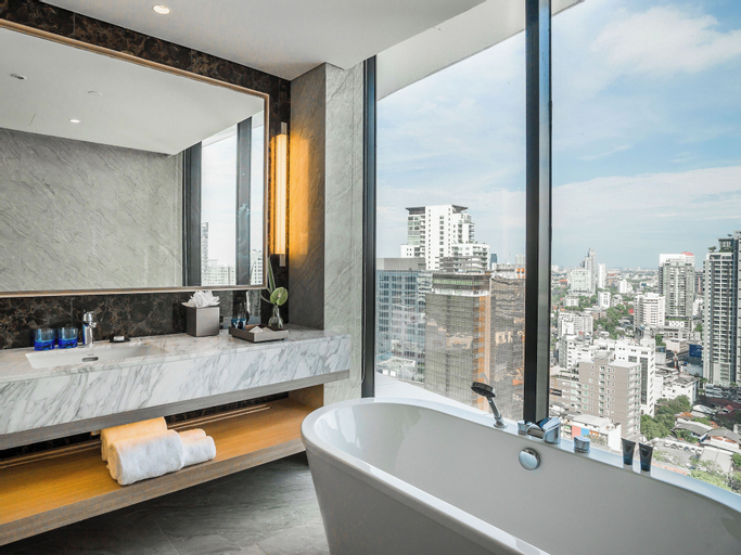 Bathroom 25