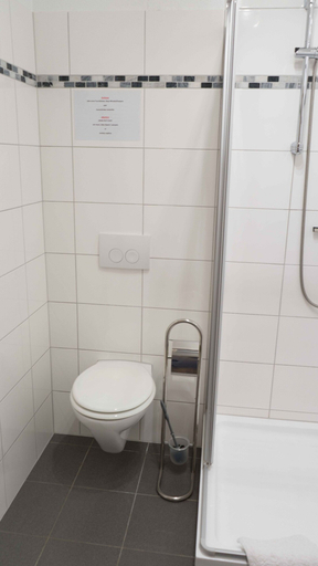Bathroom 2, Ferienwohnung Anke-Apartement 3, Heinsberg