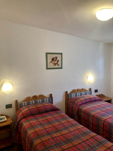 Bedroom 3, Hotel Garnì Zeni, Trento