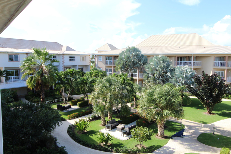 Exterior & Views 2, Holiday Inn Resort GRAND CAYMAN by IHG