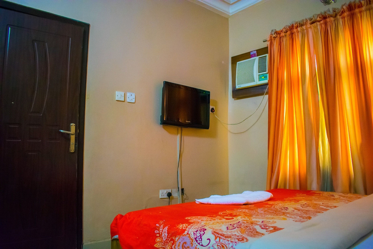 Bedroom 2, Golden Destiny Hotel Limited, Mushin