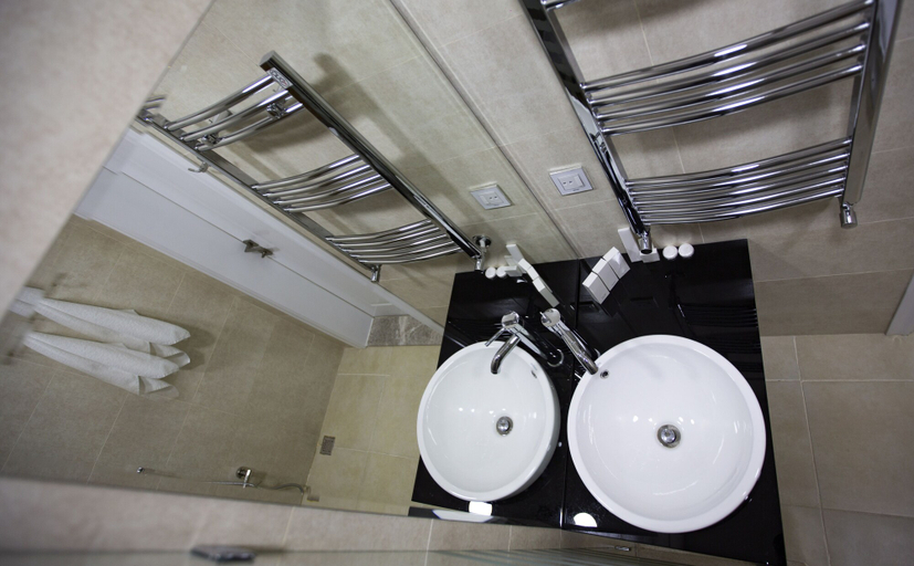 Bathroom 4, AlmaBagi Hotel&Villas, Quba