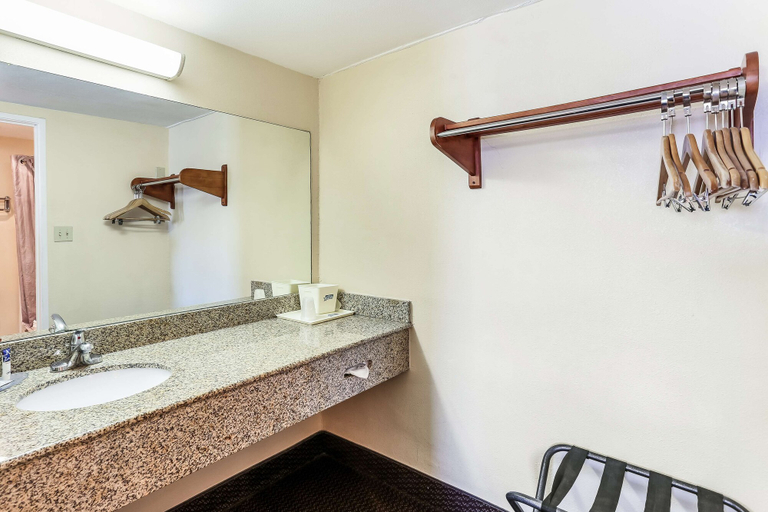 Bathroom 3, Americas Best Value Inn & Suites El Centro, Imperial