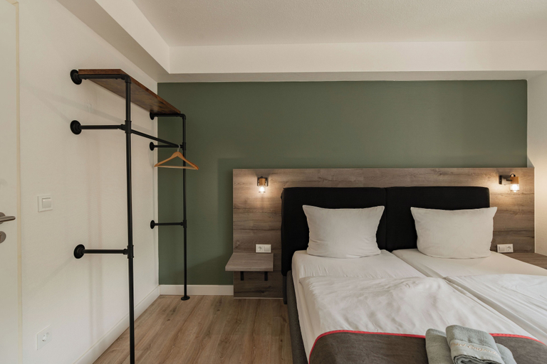 Bedroom 4, Hotel Enger Hof, Düsseldorf