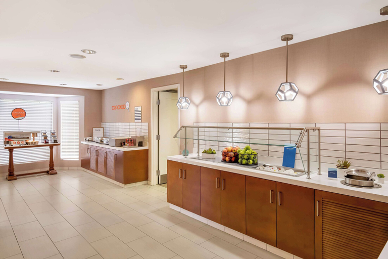 Food & Drinks 5, Sonesta ES Suites Andover Boston, Essex