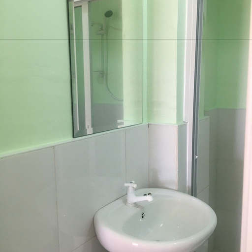 Bathroom 4, Puesta del Sol Beach Bungalows, Mambajao