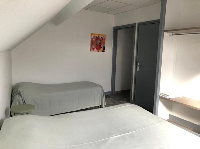 Bedroom 4, Hotel De La Mare, Oise
