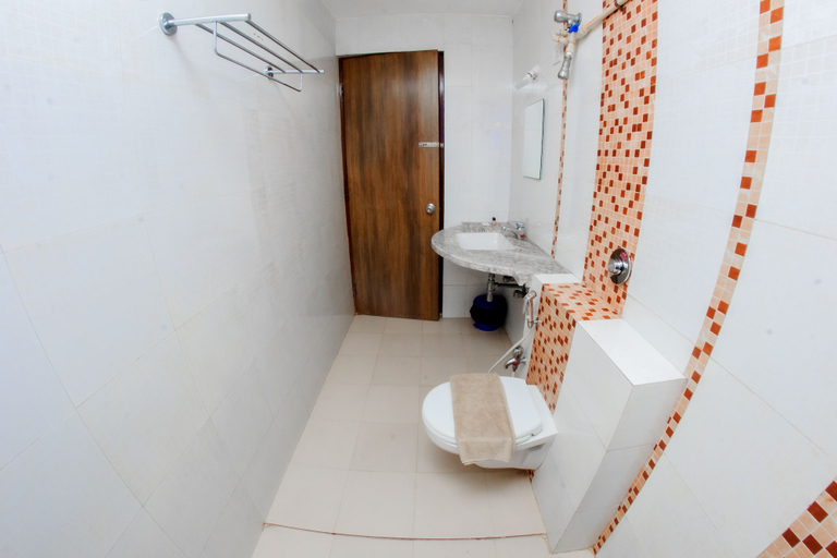 Bathroom 4, Mariaariose - Melody Of The Sea, South Goa