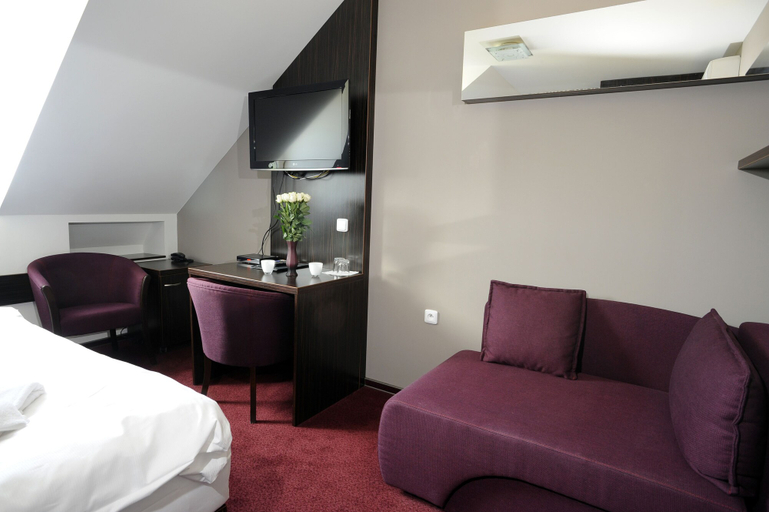 Bedroom 4, Wellness penzion Kroměříž - Zlobice, Kroměříž