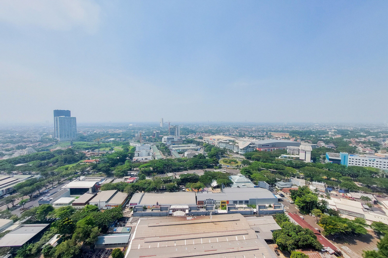Exterior & Views, Cozy Living And Warm Studio Loft Kingland Avenue Apartment, Tangerang