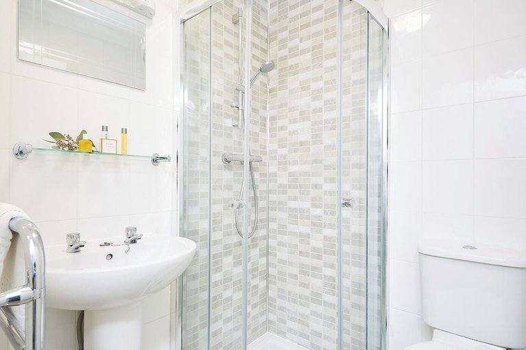 Bathroom 4, Luccombe Manor Country House Hotel, Isle of Wight