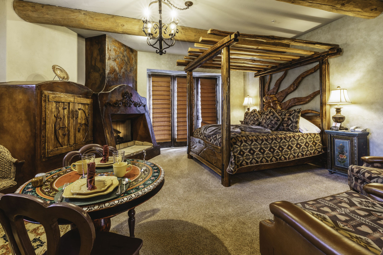Bedroom 2, Adobe Grand Villas, Yavapai