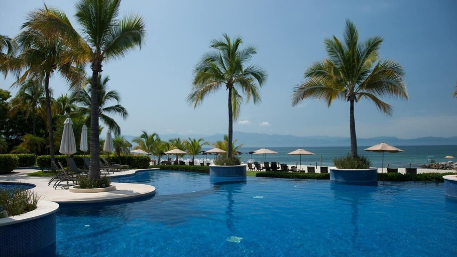 Sport & Beauty 5, Alamar Vallarta, Compostela