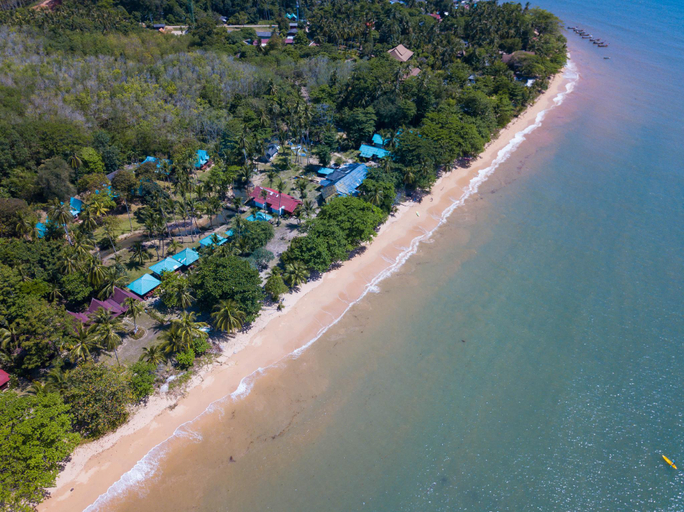 Public Area 3, Libong Beach Resort, Kantrang