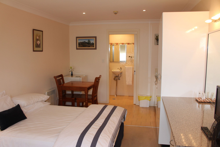 Bedroom 3, Leura Fairways West, Blue Mountains