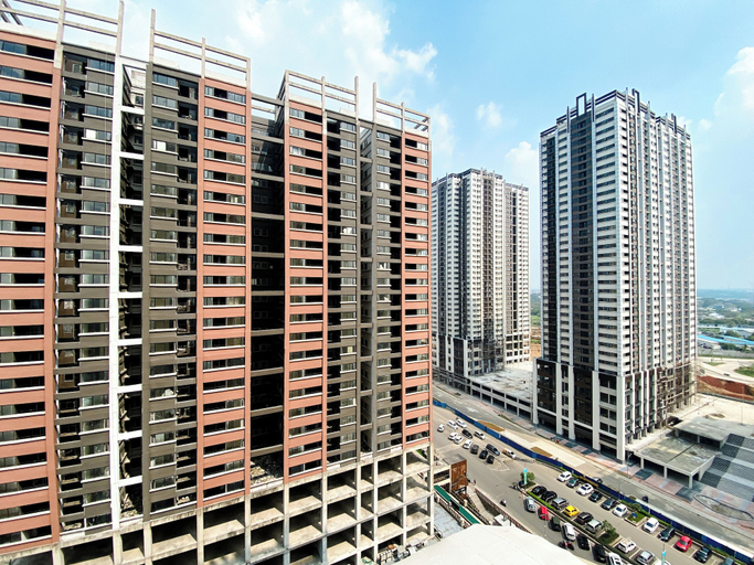 Exterior & Views 2, Spacious And Comfy 2Br With Extra Room At Meikarta Apartment, Cikarang