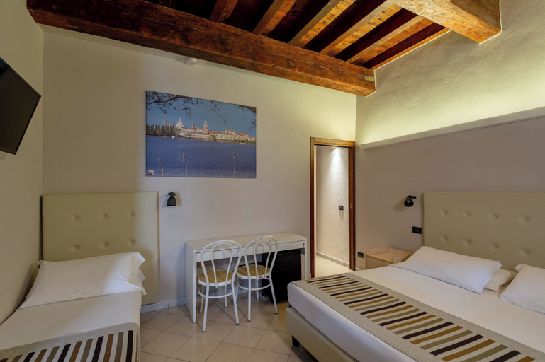Bedroom 2, Antico Residence , Mantegna Hotels, Mantua