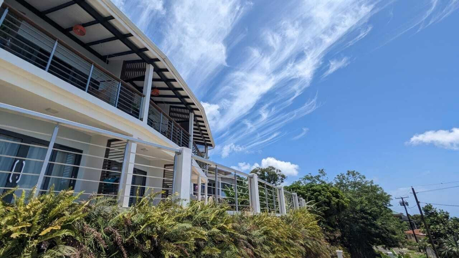 Exterior & Views 2, Hammock Suites