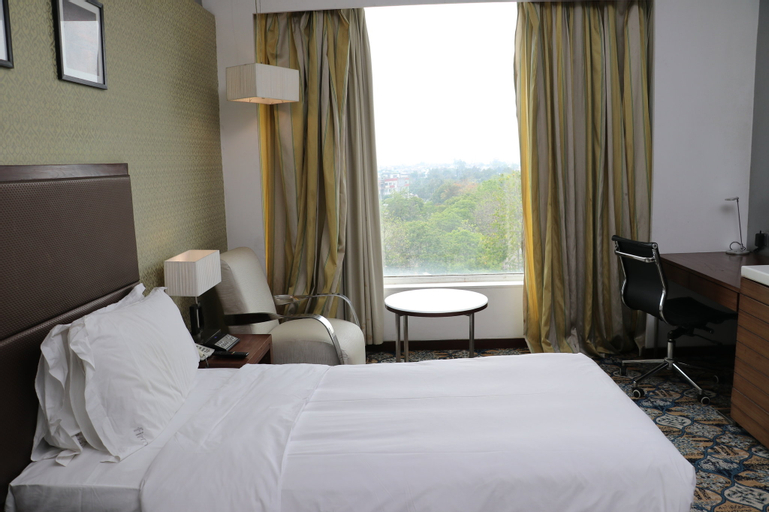 Bedroom 3, Holiday Inn CHANDIGARH PANCHKULA, Panchkula