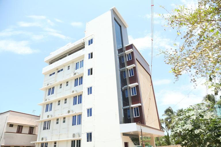 Exterior & Views 2, HOTEL TAWFEEQ PALACE, Thanjavur