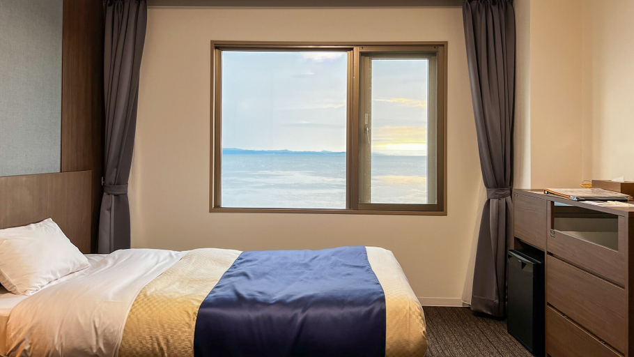 Bedroom 3, Lake Saroma Tsuruga Resort, Kitami
