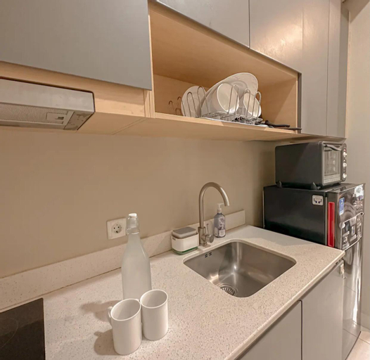 Dining Room, Studio, "West Jakarta Oasis", Netflix, Pool, Mall, West Jakarta