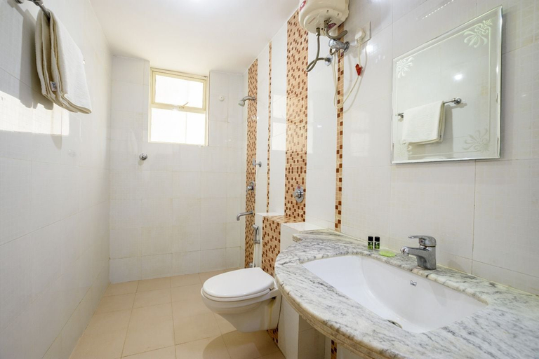 Bathroom 4, Mariaariose - Melody Of The Sea, South Goa