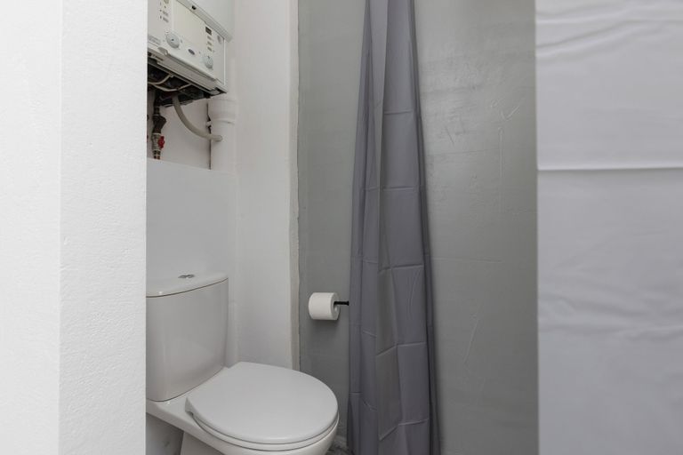 Bathroom, Bright Studio Szczuczyńska by Renters, Warsaw