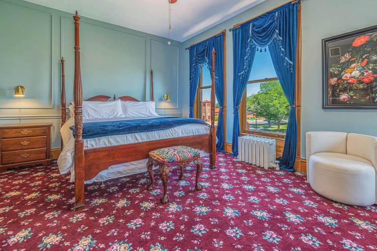 Bedroom 2, Orman Mansion - Pueblo's Most Luxurious Stay, Pueblo