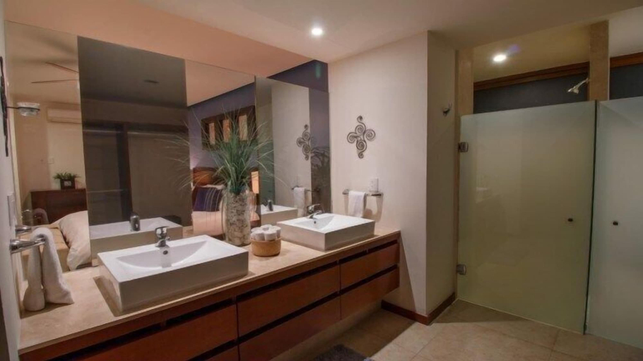 Bathroom 3, Alamar Vallarta, Compostela