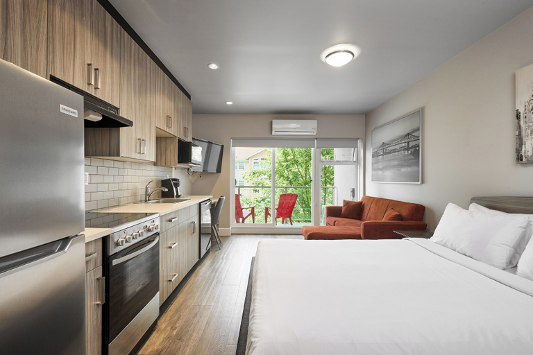 Bedroom 2, SoLo Suites, Capital
