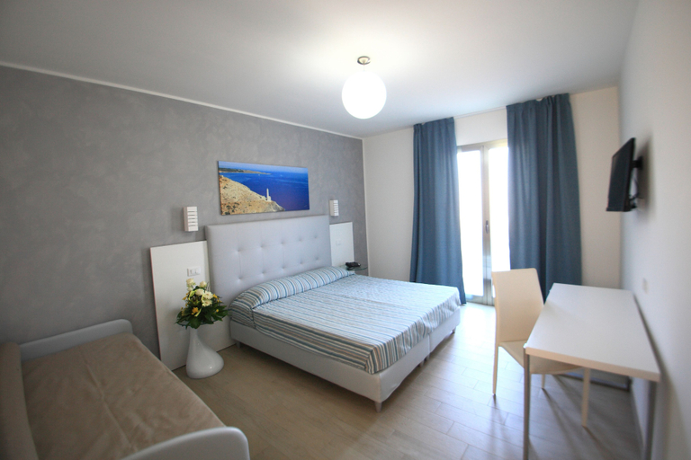 Bedroom 2, Eden Resort Country & Spa, Lecce